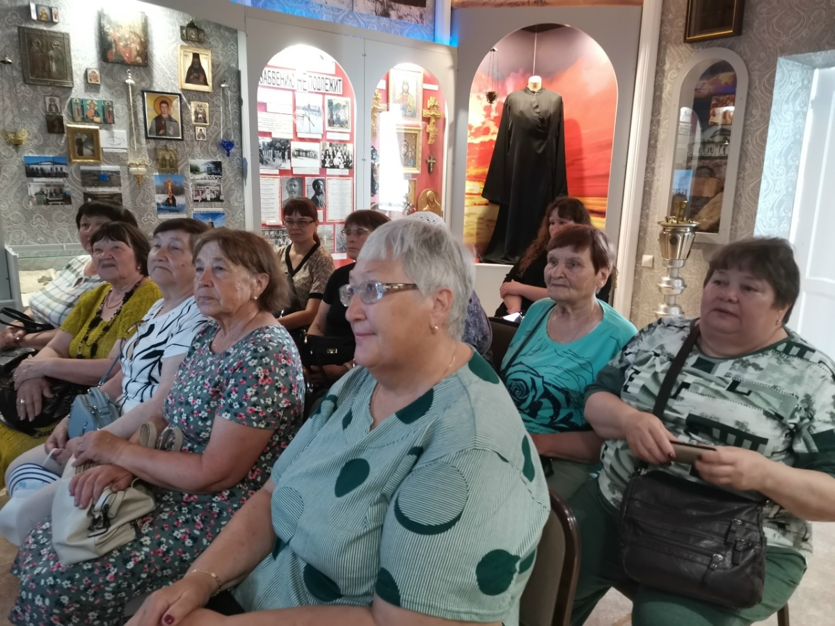 СВЯЗАНЫЕ ОДНОЙ ИСТОРИЕЙ